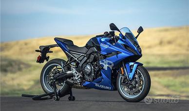 SUZUKI GSX-8R R