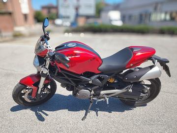Ducati Monster 696+