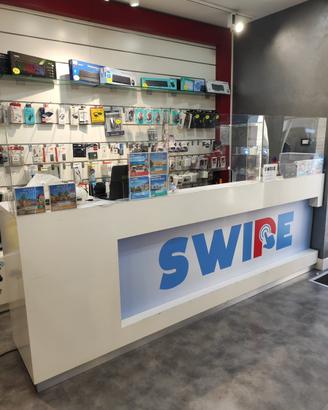 Arredamento negozio smarrphone