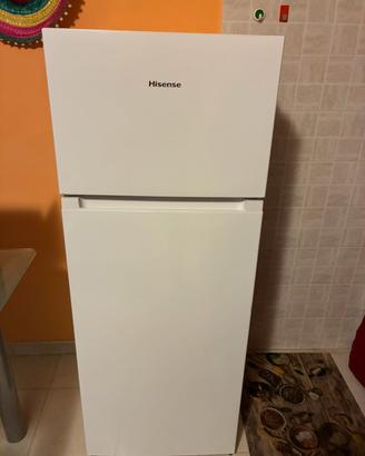 FRIGORIFERO HISENSE 206 L COME NUOVO, IN GARANZIA