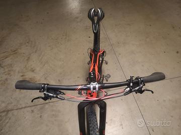MTB Cube forcella rovesciata 