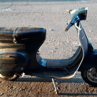 Vespa 125 primavera et3 1976 jeans