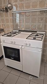 De Longhi Cucina SGW-854N a gas