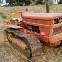 Trattore Fiat 605c con cingoli