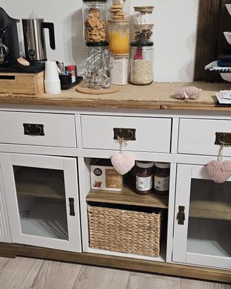 Credenza