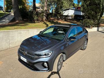 Volkswagen Taigo 1.0 tsi R-Line 110PS