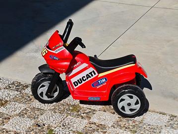 MOTO PEG PEREGO - "DUCATI" 