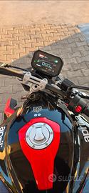 Aprilia tuono 457 