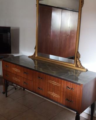 Arredamento per camera matrimoniale anni 50/60