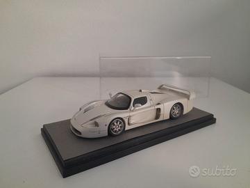 BBR Models 1/43 Maserati MC12 2004 Bianca