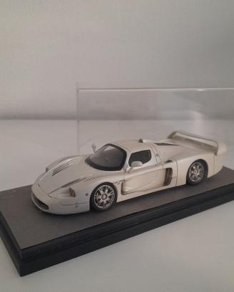 BBR Models 1/43 Maserati MC12 2004 Bianca
