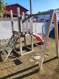 Scivolo e altalena da giardino per bambini