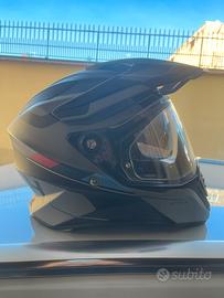 Casco Airoh Commander