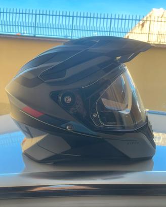 Casco Airoh Commander