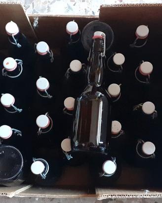 Bottiglie in vetro per birra o altro