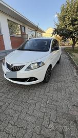 Ypsilon My24 Platino