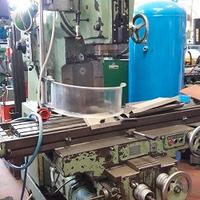 Fresatrice universale
