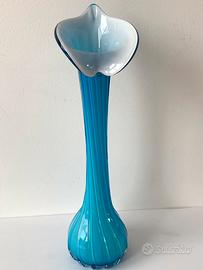 Vaso vintage calla in vetro incamiciato opalino