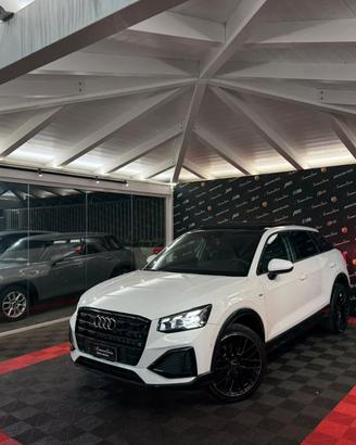 Audi Q2 35 2.0 tdi Sline s-tronic
