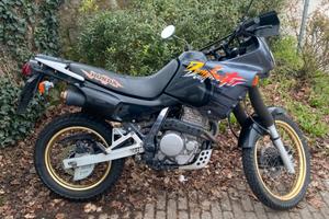Honda dominator nx 650