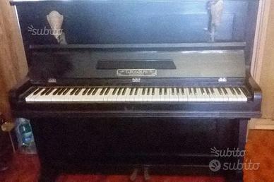 Pianoforte verticale G. Rudolph