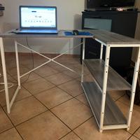 Scrivania angolare porta pc/smart working