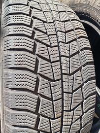 Gomme antineve praticamente nuove