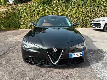 Alfa Giulia Super  2.2 180CV