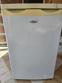 Whirlpool Congelatore a 4 cassetti verticale