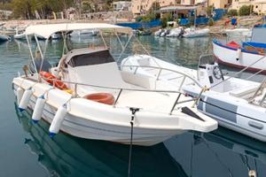 Barca Bimax Arkos 630 Whalkaround con Yamaha