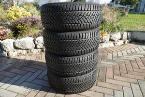 gomme invernali Fulda 215\60\17