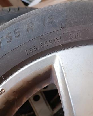 Gomme estive Michelin 205/55R16 cerchioni inclusi