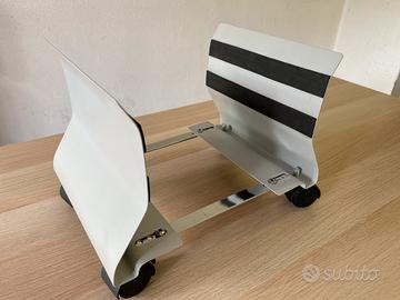 Supporto verticale per PC fisso