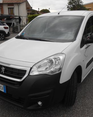 PEUGEOT PARTNER FULL ELECTRIC