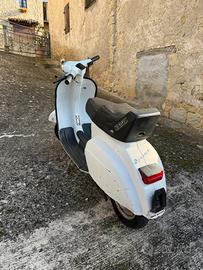 Vespa 50 special