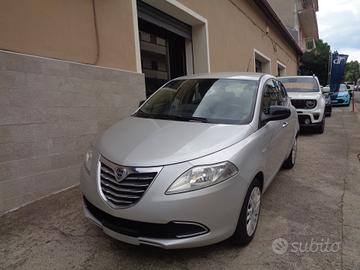 Lancia Ypsilon 1.3 MJT 95 CV S&S Gold (FINANZIABIL