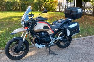  moto guzzi v85tt  travel 