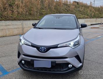  Toyota chr 1800 ibrida