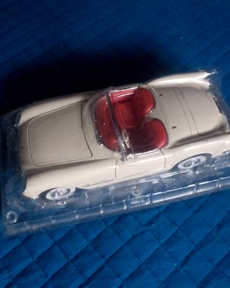 Modello Chevrolet Corvette in scala 1 18 nuova 