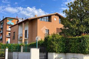 2 LOCALI A USMATE VELATE