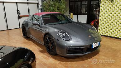 992 911 PORSCHE TARGA 4S BOOK SERVICE 8000KM NUOVA