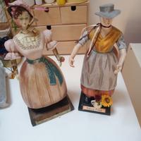 statue in legno dipinto