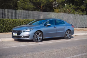 Peugeot 508 BlueHDi 180 EAT6 S&S Feline