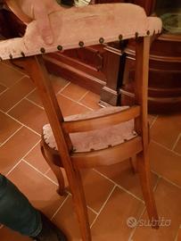 piccola sedia Antica imbottita con braccioli