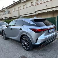 Lexus 450 RX ibrida con plug in