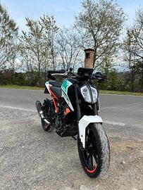 Moto KTM Duke 125