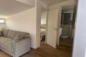 Mansarda arredata con terrazza in pieno centro