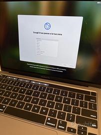 MacBook Pro 2022 m2