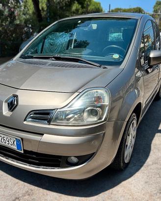 RENAULT MODUS 1.2 16V NighteDay - 2011