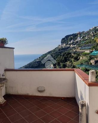 2 LOCALI A RAVELLO
